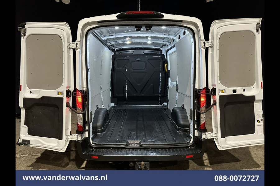 Ford Transit 2.0 TDCI L2H2 Euro6 Airco | 2450kg Trekhaak | LM velgen | Verwarmde voorruit Dakdragers, Bijrijdersbank Ford Transit 2.0 TDCI L2H2 Euro6 Airco | 2450kg Trekhaak | LM velgen | Verwarmde voorruit Dakdragers, Bijrijdersbank