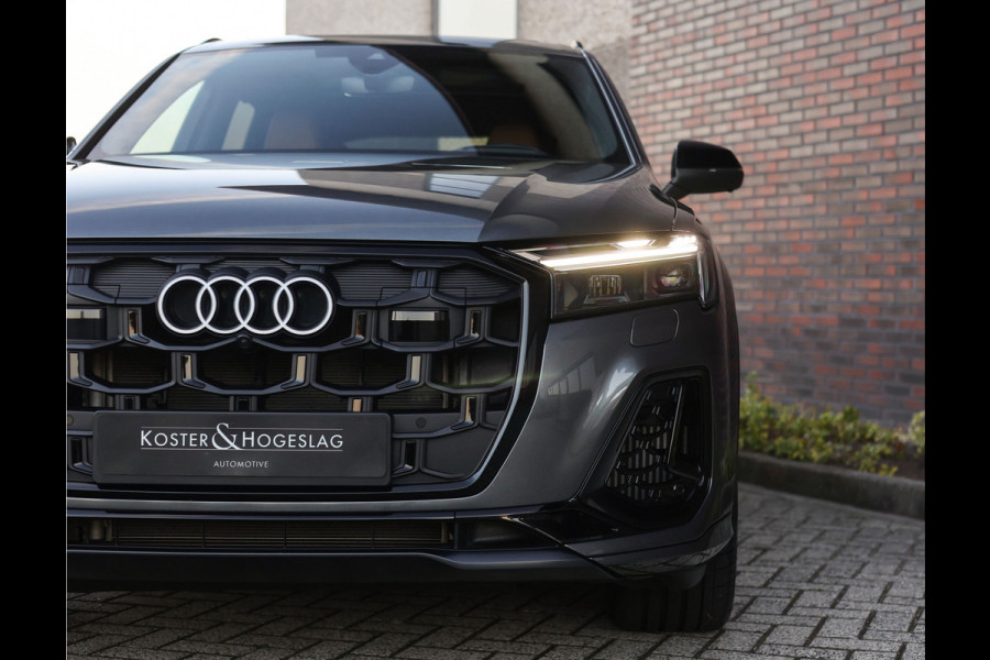 Audi Q7 60 TFSIe Quattro | Audi Exclusive - Pano - Trekhaak Audi Q7 60 TFSIe Quattro | Audi Exclusive - Pano - Trekhaak