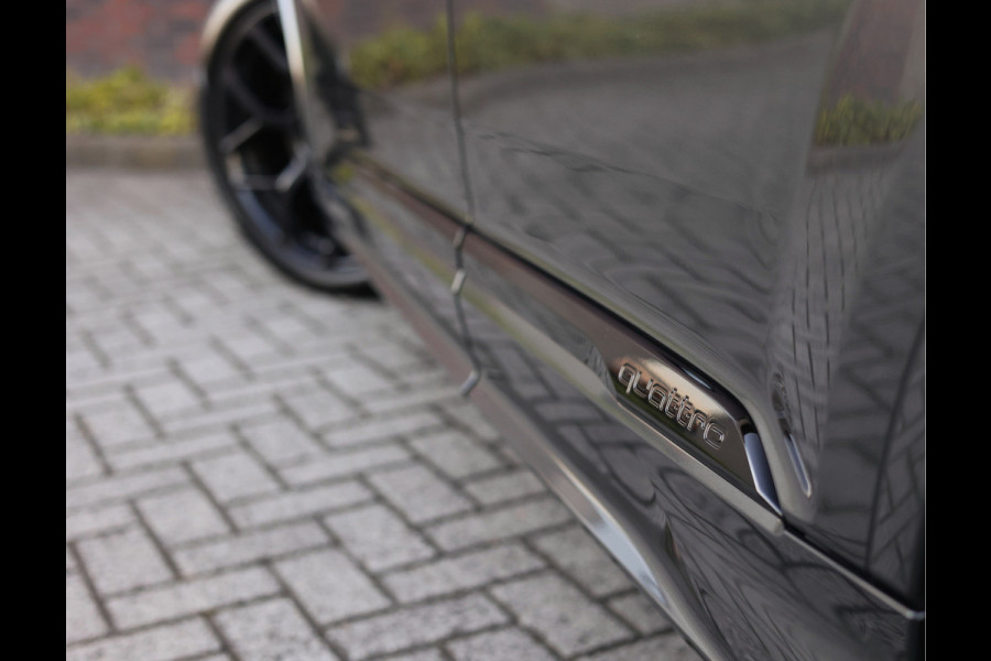 Audi Q7 60 TFSIe Quattro | Audi Exclusive - Pano - Trekhaak Audi Q7 60 TFSIe Quattro | Audi Exclusive - Pano - Trekhaak