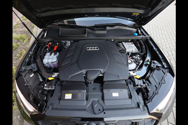 Audi Q7 60 TFSIe Quattro | Audi Exclusive - Pano - Trekhaak Audi Q7 60 TFSIe Quattro | Audi Exclusive - Pano - Trekhaak