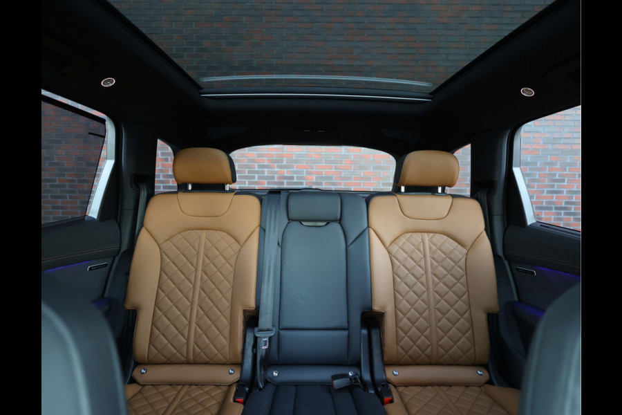 Audi Q7 60 TFSIe Quattro | Audi Exclusive - Pano - Trekhaak Audi Q7 60 TFSIe Quattro | Audi Exclusive - Pano - Trekhaak