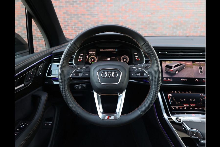 Audi Q7 60 TFSIe Quattro | Audi Exclusive - Pano - Trekhaak Audi Q7 60 TFSIe Quattro | Audi Exclusive - Pano - Trekhaak