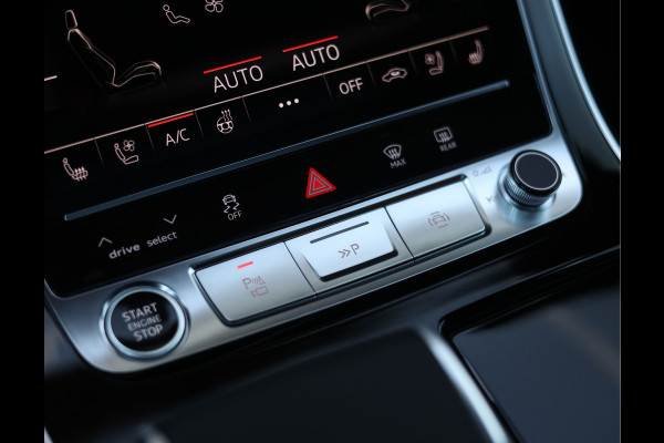 Audi Q7 60 TFSIe Quattro | Audi Exclusive - Pano - Trekhaak Audi Q7 60 TFSIe Quattro | Audi Exclusive - Pano - Trekhaak