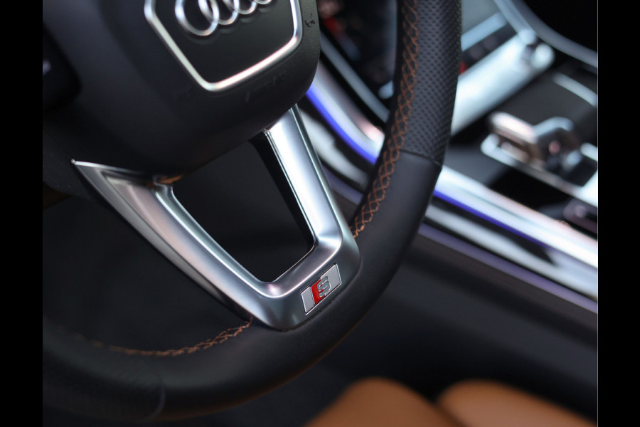 Audi Q7 60 TFSIe Quattro | Audi Exclusive - Pano - Trekhaak Audi Q7 60 TFSIe Quattro | Audi Exclusive - Pano - Trekhaak