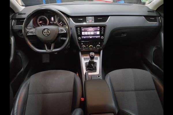 Škoda Octavia Combi 1.0 TSI Greentech Business Edition stoelverwarming Škoda Octavia Combi 1.0 TSI Greentech Business Edition stoelverwarming