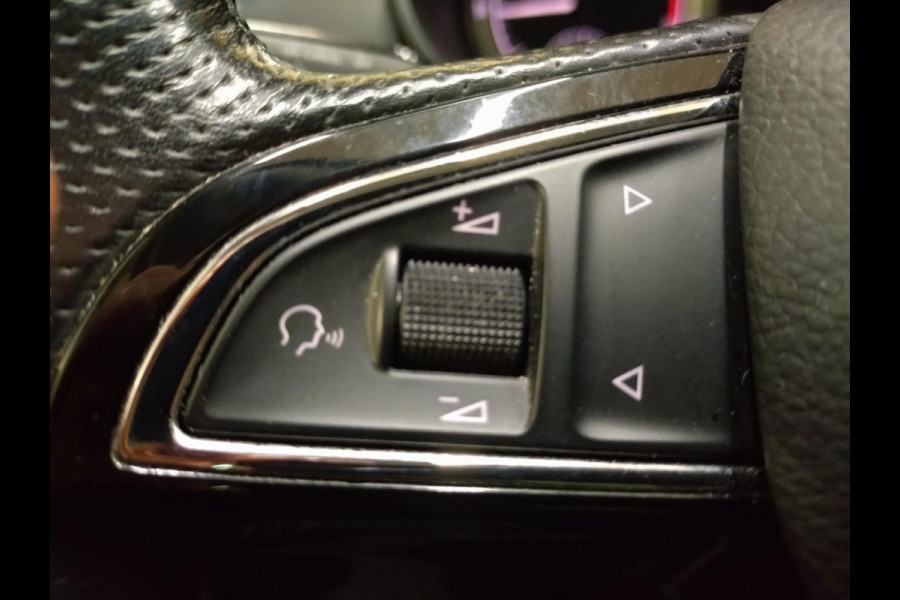 Škoda Octavia Combi 1.0 TSI Greentech Business Edition stoelverwarming Škoda Octavia Combi 1.0 TSI Greentech Business Edition stoelverwarming