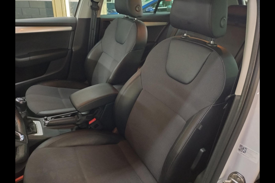 Škoda Octavia Combi 1.0 TSI Greentech Business Edition stoelverwarming Škoda Octavia Combi 1.0 TSI Greentech Business Edition stoelverwarming