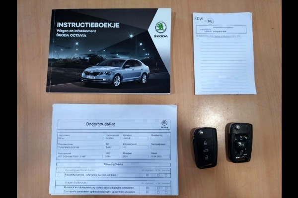 Škoda Octavia Combi 1.0 TSI Greentech Business Edition stoelverwarming Škoda Octavia Combi 1.0 TSI Greentech Business Edition stoelverwarming