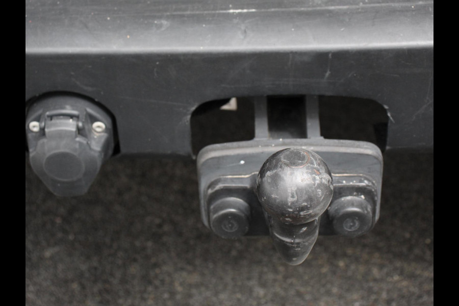 Ford Transit Custom 300 2.0 TDCI L2H1 Trend Nieuw Model Automaat 100 kw Navigatie Parkeersensoren Camera