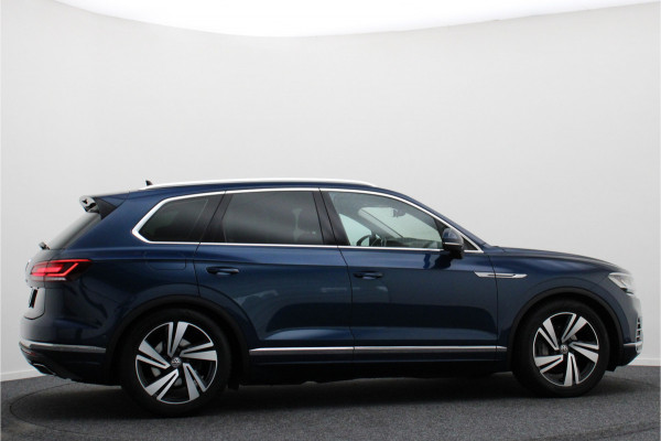 Volkswagen Touareg 3.0 TDI R-Line Automaat Luchtvering, Softclose, Leer, Head-Up, Memory, Stoelventilatie, 20" Volkswagen Touareg 3.0 TDI R-Line Automaat Luchtvering, Softclose, Leer, Head-Up, Memory, Stoelventilatie, 20"