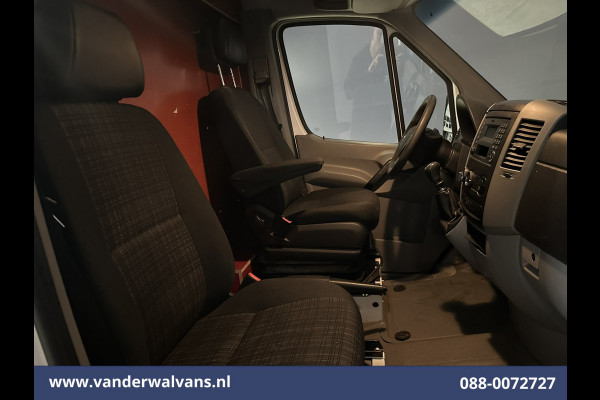 Mercedes-Benz Sprinter 316 CDI 164pk L2H2 Euro6 Airco | 2800kg Trekhaak | Cruisecontrol Parkeersensoren, Chauffeursstoel Mercedes-Benz Sprinter 316 CDI 164pk L2H2 Euro6 Airco | 2800kg Trekhaak | Cruisecontrol Parkeersensoren, Chauffeursstoel