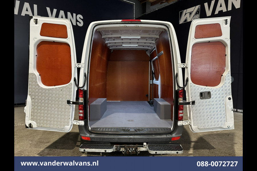 Mercedes-Benz Sprinter 316 CDI 164pk L2H2 Euro6 Airco | 2800kg Trekhaak | Cruisecontrol Parkeersensoren, Chauffeursstoel Mercedes-Benz Sprinter 316 CDI 164pk L2H2 Euro6 Airco | 2800kg Trekhaak | Cruisecontrol Parkeersensoren, Chauffeursstoel