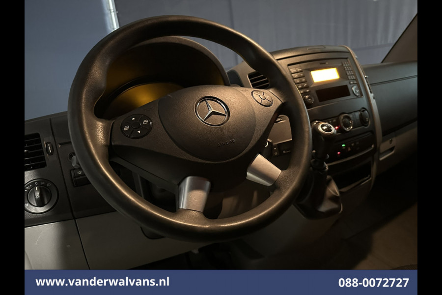 Mercedes-Benz Sprinter 316 CDI 164pk L2H2 Euro6 Airco | 2800kg Trekhaak | Cruisecontrol Parkeersensoren, Chauffeursstoel Mercedes-Benz Sprinter 316 CDI 164pk L2H2 Euro6 Airco | 2800kg Trekhaak | Cruisecontrol Parkeersensoren, Chauffeursstoel