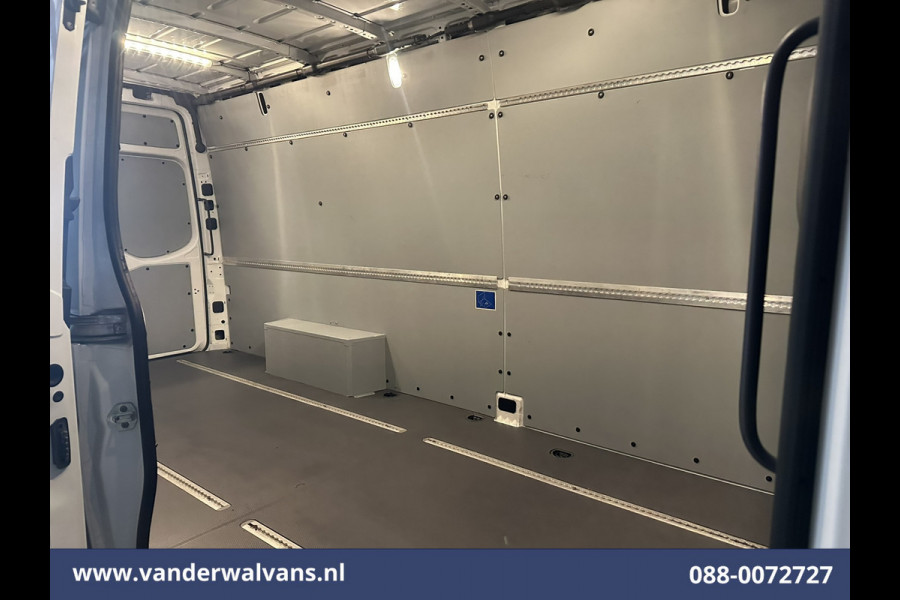 Mercedes-Benz Sprinter 315 CDI 150pk L3H2 Euro6 Airco | Navigatie | Front + Back Camera | Apple Carplay Android Auto, cruisecontrol, Chauffeursstoel, Parkeersensoren, Stoelverwarming, Bijrijdersbank