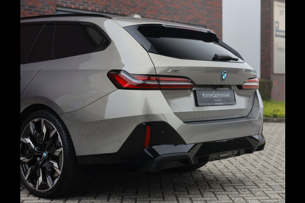 BMW 5 Serie Touring 550e xDrive | M Sport Pro - Pano - Trekhaak BMW 5 Serie Touring 550e xDrive | M Sport Pro - Pano - Trekhaak