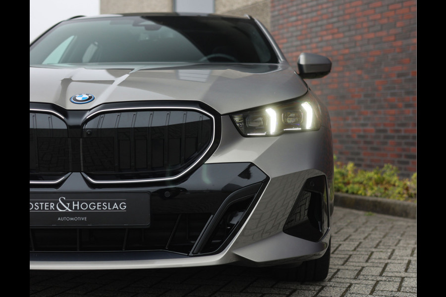 BMW 5 Serie Touring 550e xDrive | M Sport Pro - Pano - Trekhaak BMW 5 Serie Touring 550e xDrive | M Sport Pro - Pano - Trekhaak