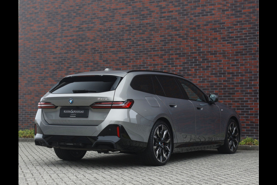 BMW 5 Serie Touring 550e xDrive | M Sport Pro - Pano - Trekhaak BMW 5 Serie Touring 550e xDrive | M Sport Pro - Pano - Trekhaak