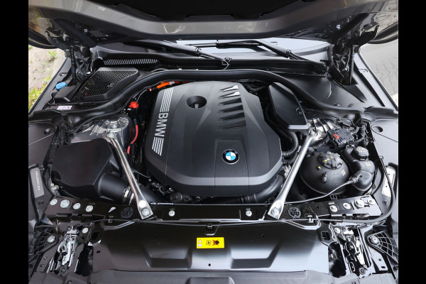 BMW 5 Serie Touring 550e xDrive | M Sport Pro - Pano - Trekhaak BMW 5 Serie Touring 550e xDrive | M Sport Pro - Pano - Trekhaak