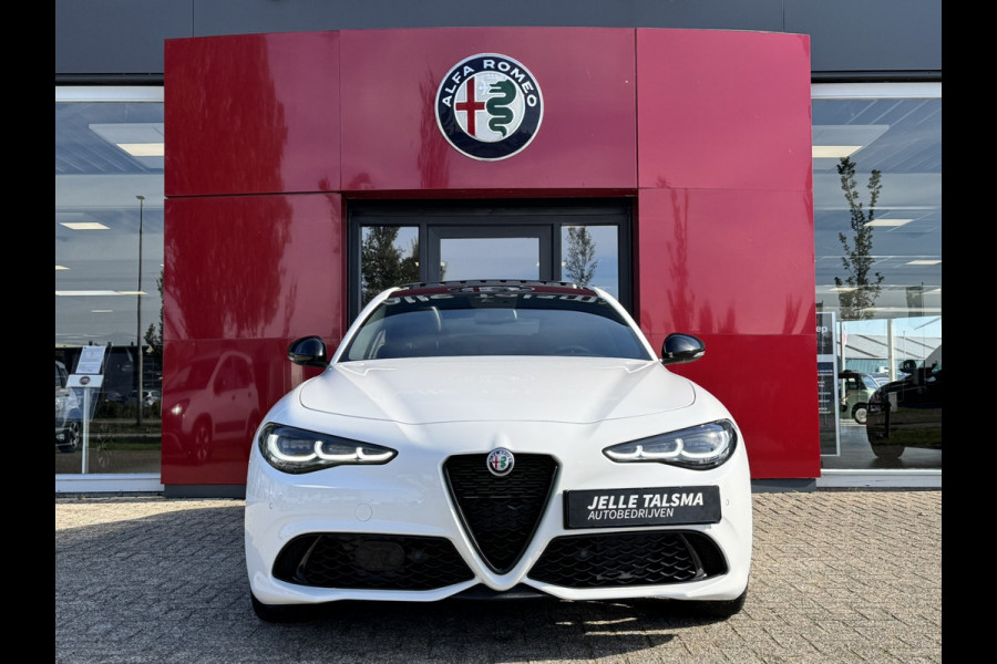 Alfa Romeo Giulia 2.0 T GME AWD Veloce | 19" Velgen | Panoramadak | Adas 2 | Carplay en Android Alfa Romeo Giulia 2.0 T GME AWD Veloce | 19" Velgen | Panoramadak | Adas 2 | Carplay en Android