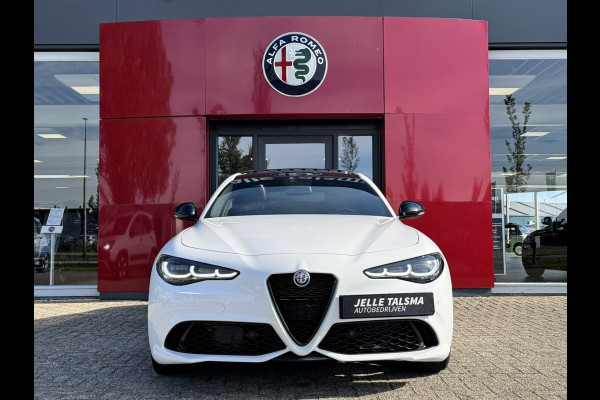 Alfa Romeo Giulia 2.0 T GME AWD Veloce | 19" Velgen | Panoramadak | Adas 2 | Carplay en Android Alfa Romeo Giulia 2.0 T GME AWD Veloce | 19" Velgen | Panoramadak | Adas 2 | Carplay en Android