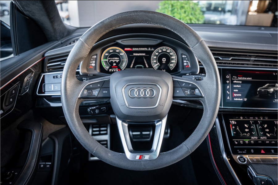 Audi Q8 60 TFSI e quattro Competition S-Line l RS Seat l Panorama l Massage l Softclose Audi Q8 60 TFSI e quattro Competition S-Line l RS Seat l Panorama l Massage l Softclose