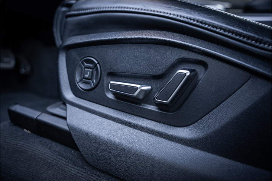 Audi Q8 60 TFSI e quattro Competition S-Line l RS Seat l Panorama l Massage l Softclose Audi Q8 60 TFSI e quattro Competition S-Line l RS Seat l Panorama l Massage l Softclose