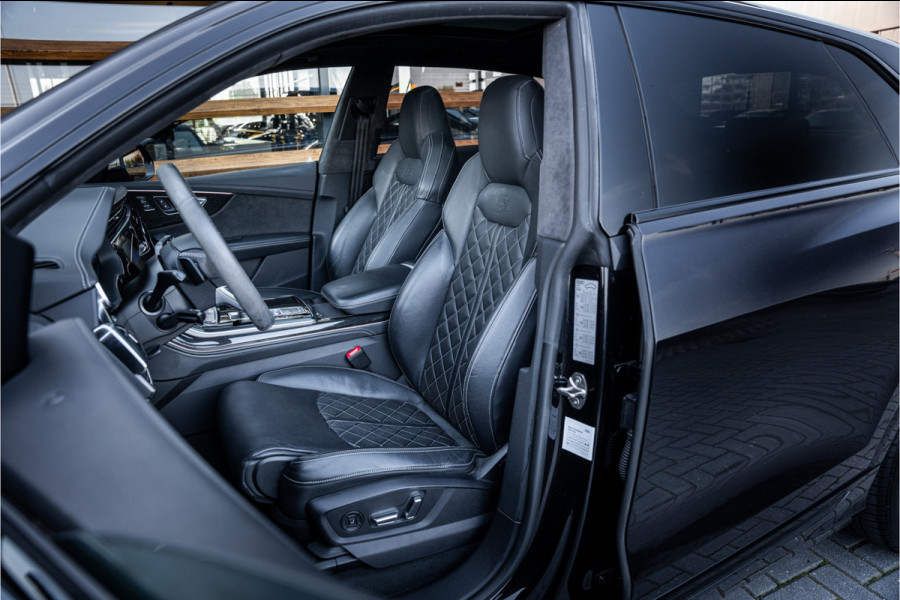 Audi Q8 60 TFSI e quattro Competition S-Line l RS Seat l Panorama l Massage l Softclose Audi Q8 60 TFSI e quattro Competition S-Line l RS Seat l Panorama l Massage l Softclose