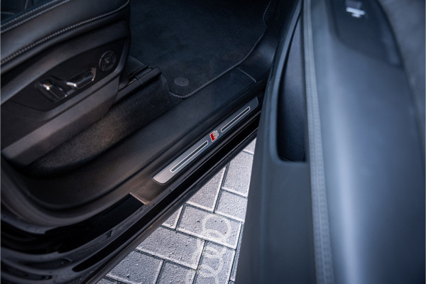 Audi Q8 60 TFSI e quattro Competition S-Line l RS Seat l Panorama l Massage l Softclose Audi Q8 60 TFSI e quattro Competition S-Line l RS Seat l Panorama l Massage l Softclose