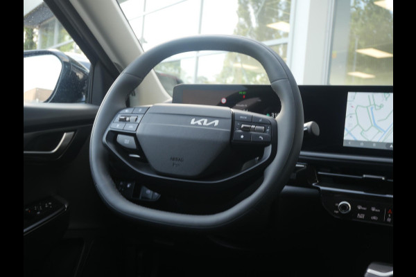 Kia Ev6 Black Edition 63 kWh | Navi | Clima | Carplay | 19'' LM l 428 km Actieradius Kia Ev6 Black Edition 63 kWh | Navi | Clima | Carplay | 19'' LM l 428 km Actieradius