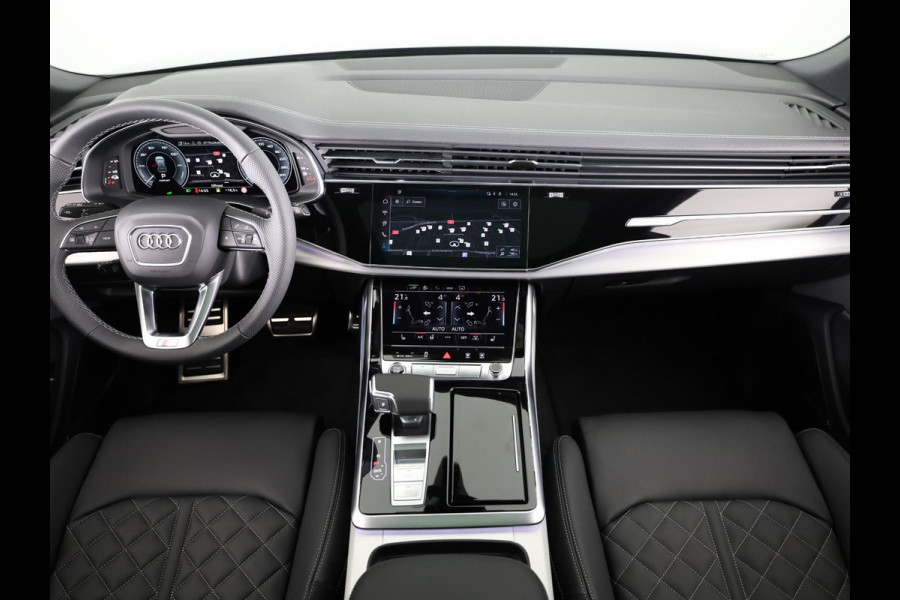 Audi Q8 55 TFSI e quattro Pro Line S 394pk | Servosluiting | Panoramadak | B&O | Ass.Plus.Remote | Sportstoel Plus | 23'' inch zilver | Trekhaak |