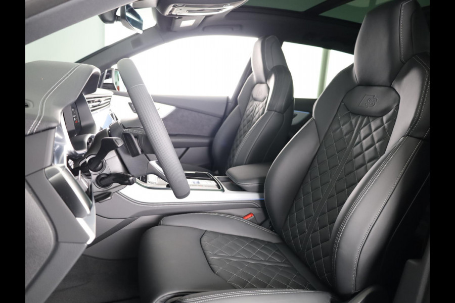 Audi Q8 55 TFSI e quattro Pro Line S 394pk | Servosluiting | Panoramadak | B&O | Ass.Plus.Remote | Sportstoel Plus | 23'' inch zilver | Trekhaak |