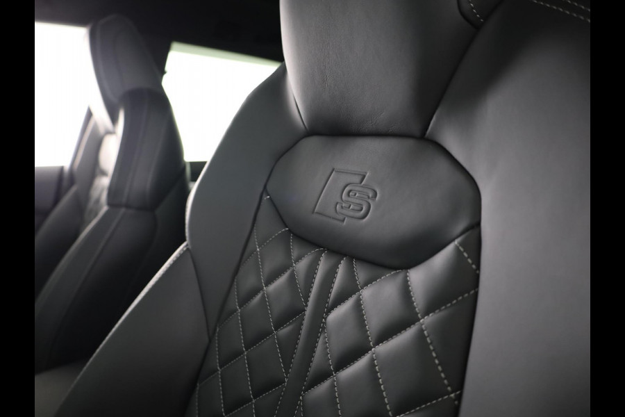 Audi Q8 55 TFSI e quattro Pro Line S 394pk | Servosluiting | Panoramadak | B&O | Ass.Plus.Remote | Sportstoel Plus | 23'' inch zilver | Trekhaak |