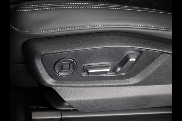 Audi Q8 55 TFSI e quattro Pro Line S 394pk | Servosluiting | Panoramadak | B&O | Ass.Plus.Remote | Sportstoel Plus | 23'' inch zilver | Trekhaak |