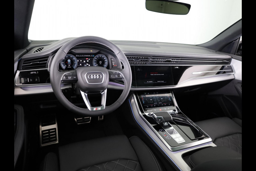 Audi Q8 55 TFSI e quattro Pro Line S 394pk | Servosluiting | Panoramadak | B&O | Ass.Plus.Remote | Sportstoel Plus | 23'' inch zilver | Trekhaak |