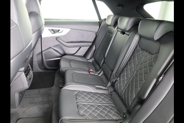 Audi Q8 55 TFSI e quattro Pro Line S 394pk | Servosluiting | Panoramadak | B&O | Ass.Plus.Remote | Sportstoel Plus | 23'' inch zilver | Trekhaak |