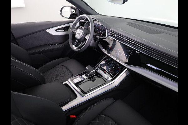 Audi Q8 55 TFSI e quattro Pro Line S 394pk | Servosluiting | Panoramadak | B&O | Ass.Plus.Remote | Sportstoel Plus | 23'' inch zilver | Trekhaak |