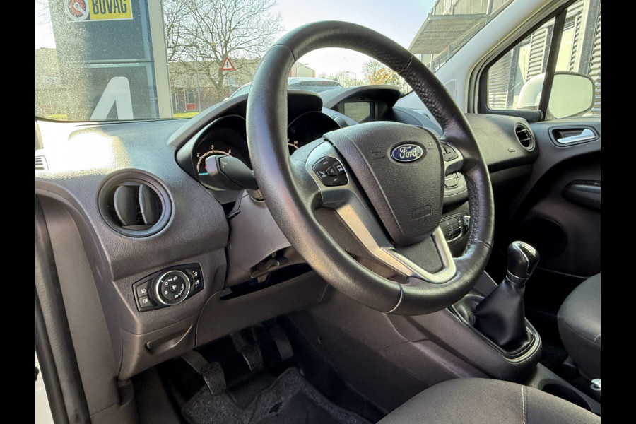 Ford Transit Courier BWJ 2017 | 1.5 TDCI 75PK Trend | AIRCO | TREKHAAK | NAVI | CRUISE | PDC |