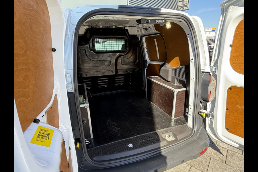 Ford Transit Courier BWJ 2017 | 1.5 TDCI 75PK Trend | AIRCO | TREKHAAK | NAVI | CRUISE | PDC |