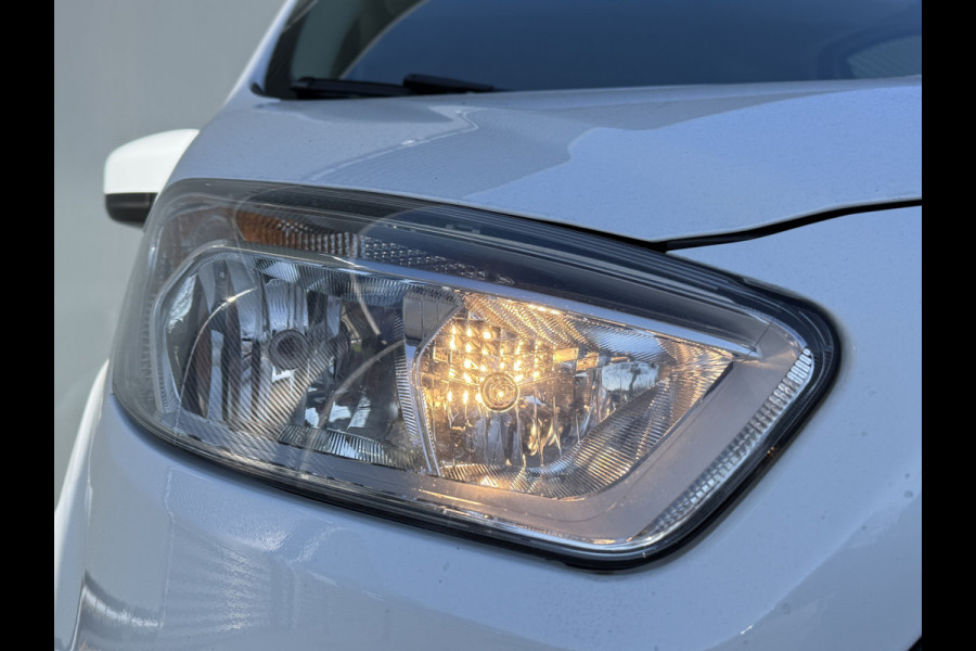 Ford Transit Courier BWJ 2017 | 1.5 TDCI 75PK Trend | AIRCO | TREKHAAK | NAVI | CRUISE | PDC |