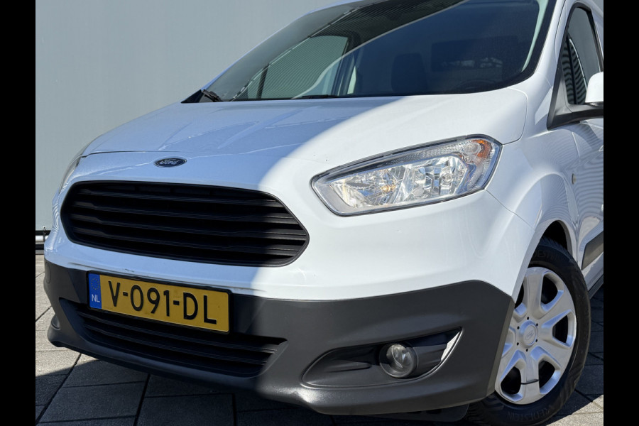 Ford Transit Courier BWJ 2017 | 1.5 TDCI 75PK Trend | AIRCO | TREKHAAK | NAVI | CRUISE | PDC |