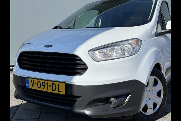 Ford Transit Courier BWJ 2017 | 1.5 TDCI 75PK Trend | AIRCO | TREKHAAK | NAVI | CRUISE | PDC |