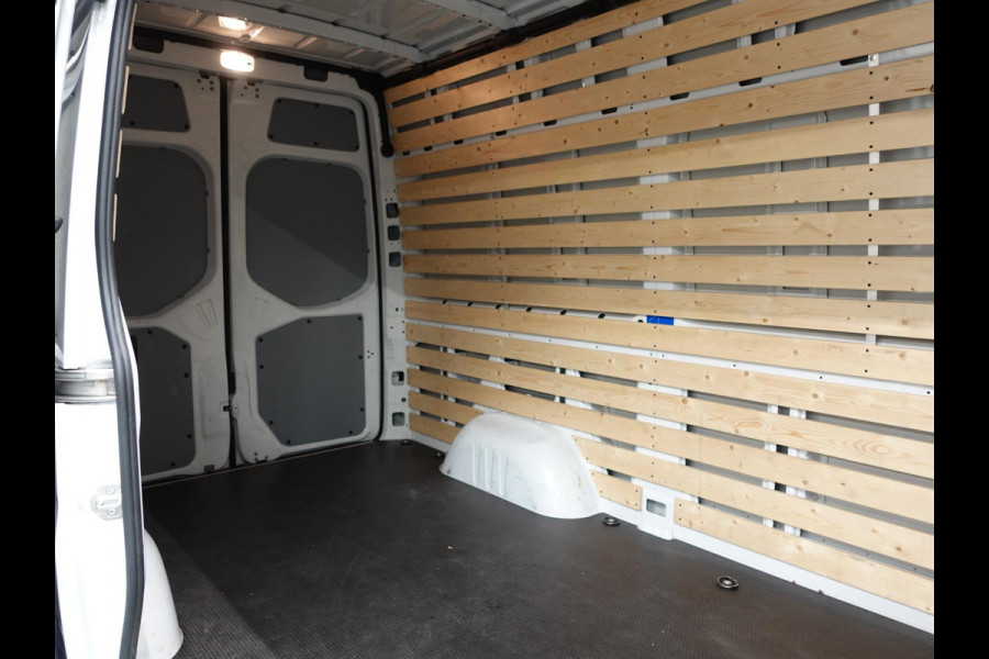 Mercedes-Benz Sprinter 315 Automaat L2H2 RWD Automaat Airco Cruise Control Side-bars Navigatiesysteem Trekhaak Mercedes-Benz Sprinter 315 Automaat L2H2 RWD Automaat Airco Cruise Control Side-bars Navigatiesysteem Trekhaak
