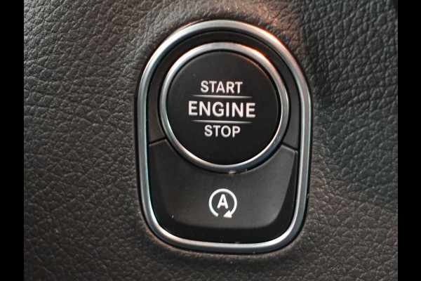 Mercedes-Benz Sprinter 315 Automaat L2H2 RWD Automaat Airco Cruise Control Side-bars Navigatiesysteem Trekhaak Mercedes-Benz Sprinter 315 Automaat L2H2 RWD Automaat Airco Cruise Control Side-bars Navigatiesysteem Trekhaak