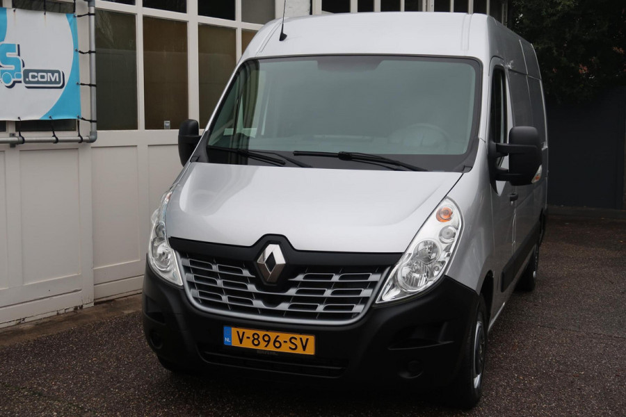 Renault Master 146PK L2H2 |1e Eign.|AIRCO|NAVI |TREKHAAK| NETTE STAAT! Renault Master 146PK|L2H2|Airco|Cruise|NAVI|Trekhaak|PDC|NETJES!
