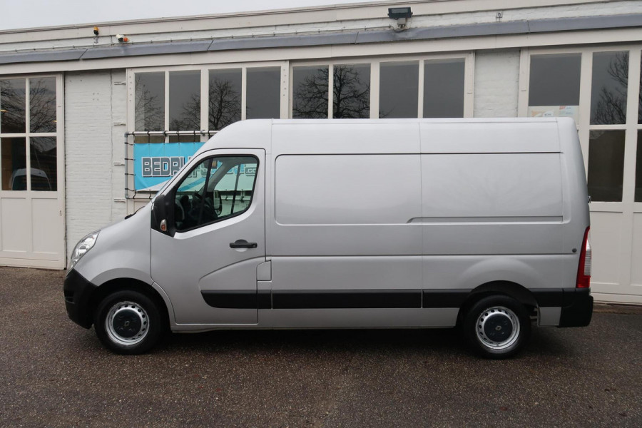 Renault Master 146PK L2H2 |1e Eign.|AIRCO|NAVI |TREKHAAK| NETTE STAAT! Renault Master 146PK|L2H2|Airco|Cruise|NAVI|Trekhaak|PDC|NETJES!