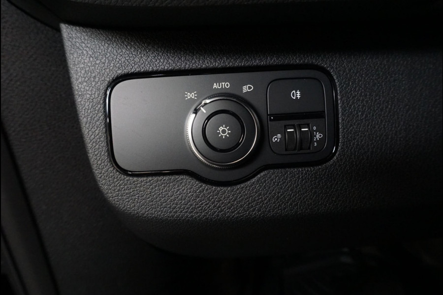 Mercedes-Benz Sprinter 211 1.9 CDI L2H2 FWD Automaat 9-G tronic Airco Navi Camera Cruisecontrol 3Zits Electra pakket DAB