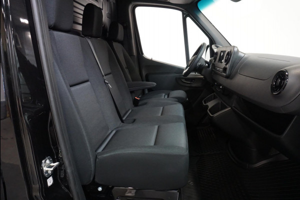 Mercedes-Benz Sprinter 211 1.9 CDI L2H2 FWD Automaat 9-G tronic Airco Navi Camera Cruisecontrol 3Zits Electra pakket DAB
