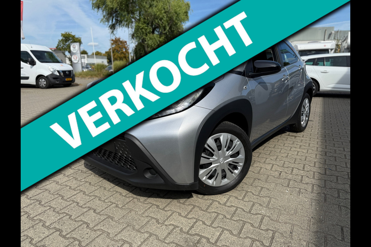 Toyota Aygo X 1.0 VVT-i S-CVT Play Automaat Toyota Aygo X 1.0 VVT-i S-CVT Play Automaat