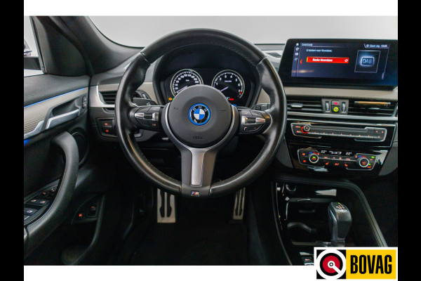 BMW X2 xDrive25e M-Sport | Head-up | Elec. klep | Stoelverwarming | Navigatie | Leer | Sfeerverlichting, App. connect