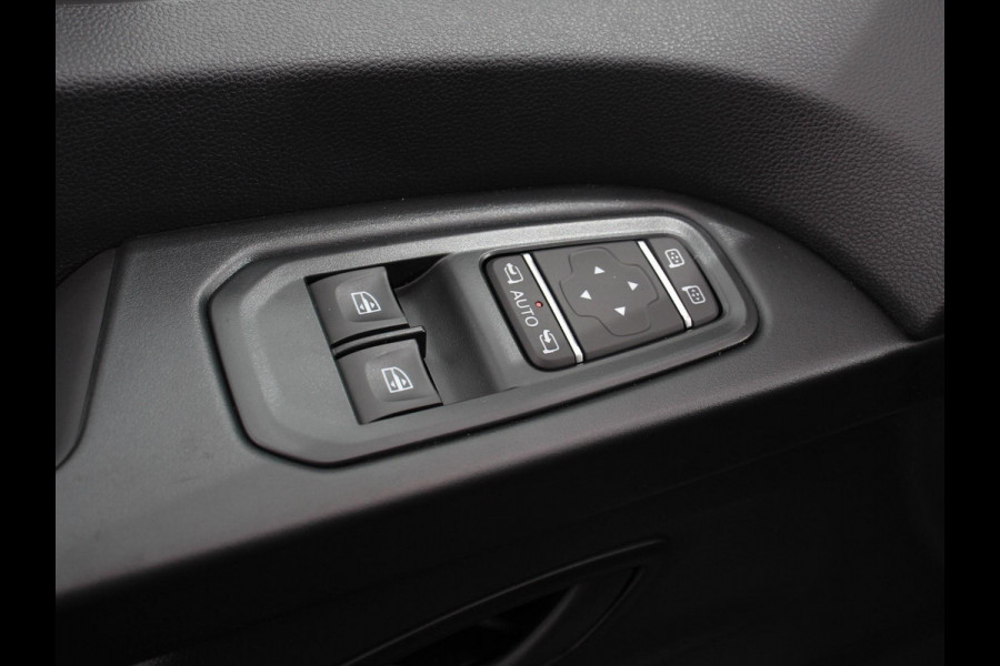 Renault Trafic 2.0 Blue dCi 150 Automaat T30 L2H1 Advance | Navigatie | Airco | Lichtmetalen velgen | Betimmering | Trekhaak | Camera | Parkeer sensoren | Dab Renault Trafic 2.0 Blue dCi 150 Automaat T30 L2H1 Advance | Navigatie | Airco | Lichtmetalen velgen | Betimmering | Trekhaak | Camera | Parkeer sensoren | Dab